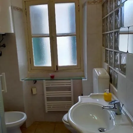 Guest House Vicolo Dell'Olivone Apartment Sanremo